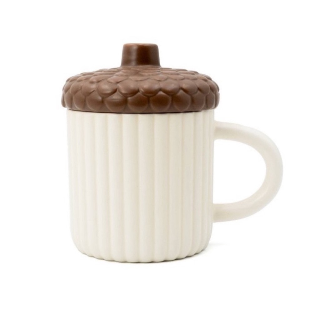 New! Target Bullseye Playground Novelty Ceramic Acorn Mug With Lid